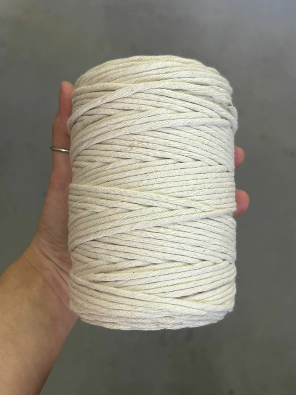 Crudo Hilo Macrame (40 hebras - 135mts)