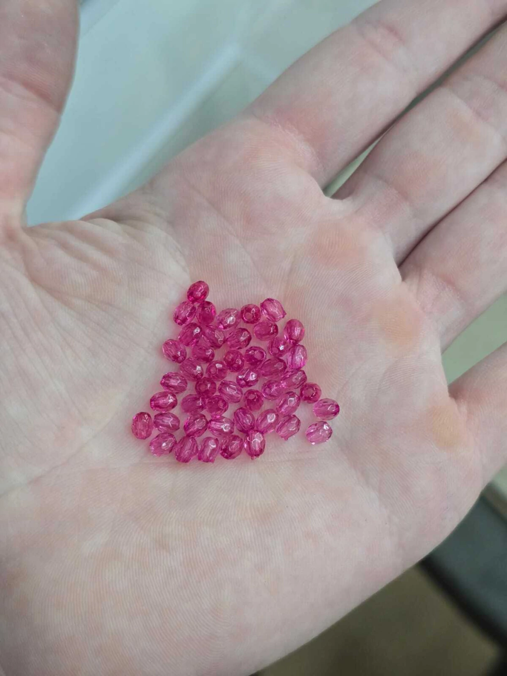 Cuentas facetadas 3mm Fucsia Trans. x100g≈