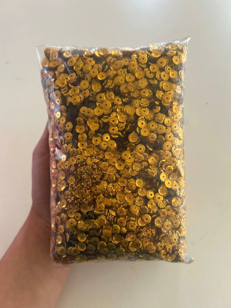 Lentejuela dorada 6mm x250grs