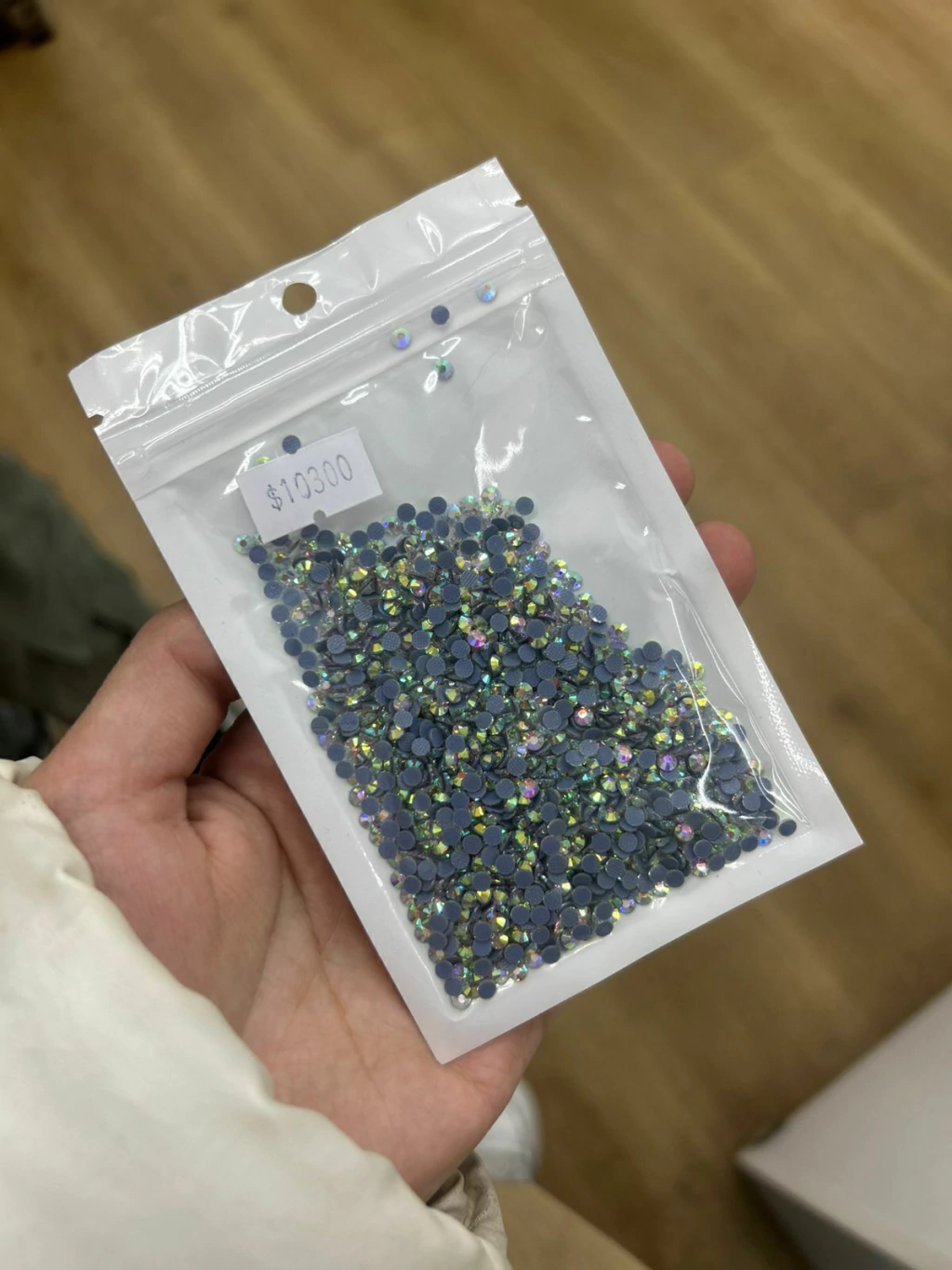 Strass termoadhesivo tornasolado verdoso (medida: SS12)