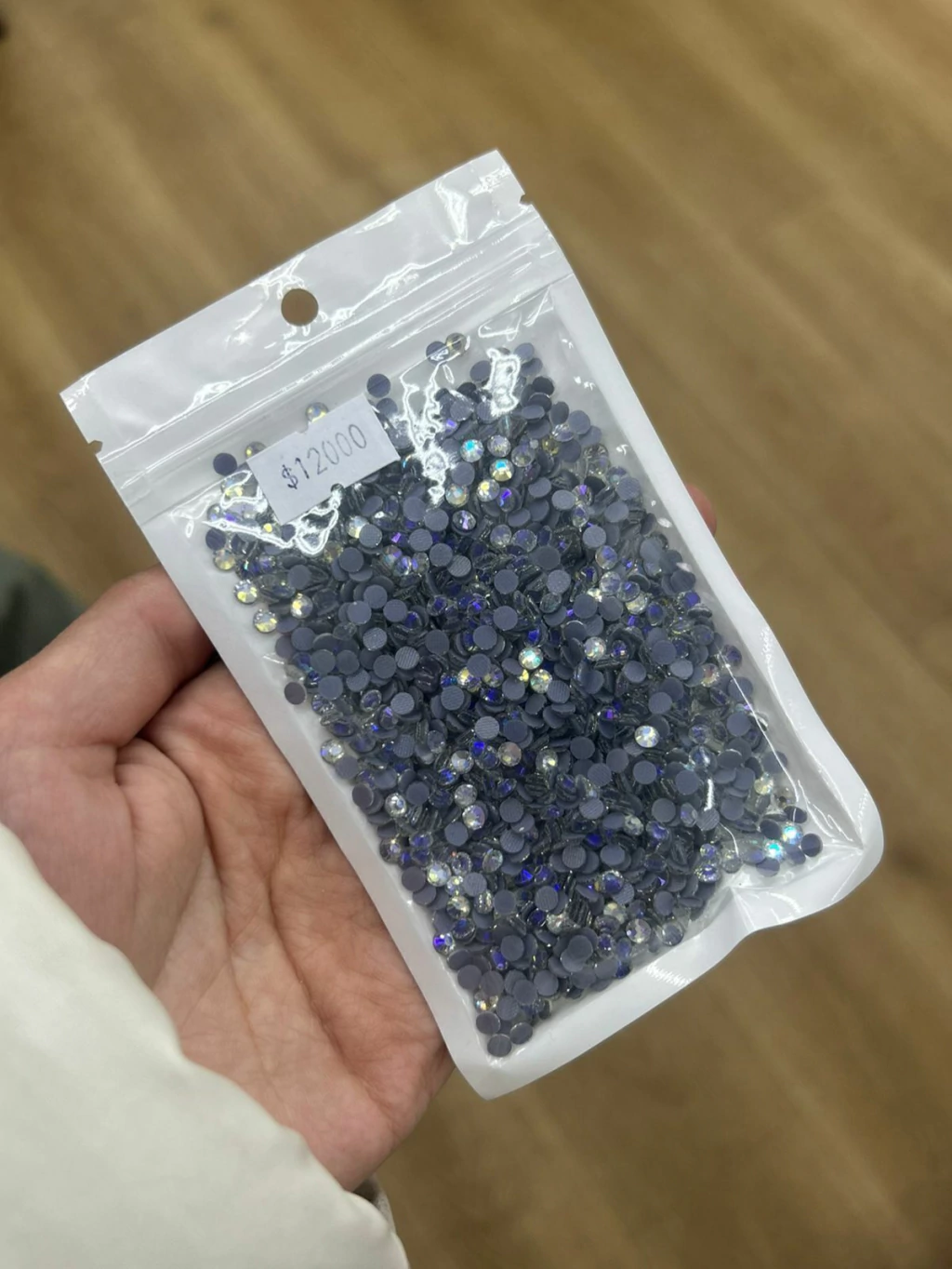 Strass termoadhesivo tornasolado (medida: SS16)