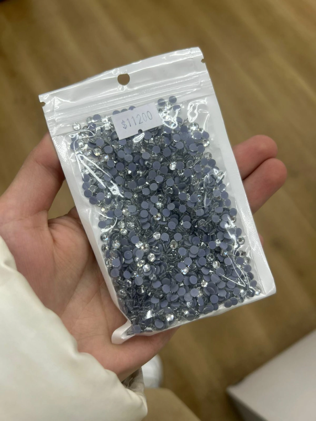Strass termoadhesivo plateado (medida: SS16)
