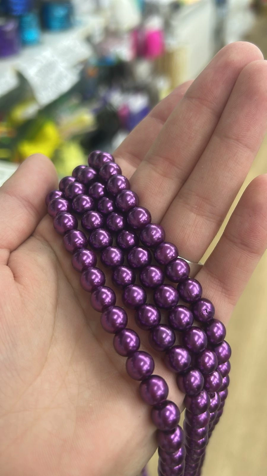 Tira de perla vidrio violeta metalizado 8mm (aprox 70cm de largo)