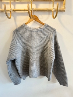 Sweater tejido cuello redondo gris oscuro en internet
