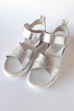 Sandalias Zapatillas Cuero Livianas Cómodas Quica Moda - comprar online