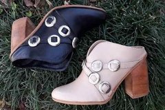 Imagen de Mules Zuecos Taco Madera Monedas Plata Quica Donna