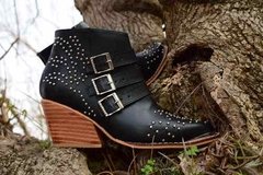 Bota Texana Cuero Tachas Y Hebillas Quica Paloma en internet