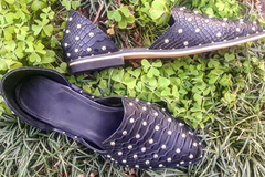 Chatitas Quica Arcadia Zapatos Cuero Crocco Negro Y Tachas