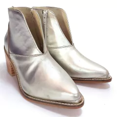 Botas Texanas Cierre Cortas Platino Quica Medusa - comprar online