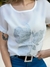 Remera Importada Lino con Tachas Estampada Rosas - comprar online