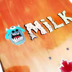 Shape maple canadense - Milk skateboards 8.0" - Ratones Burning skull na internet