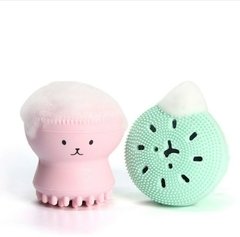 < Esponja para limpieza facial exfoliante de silicona (precio unitario)