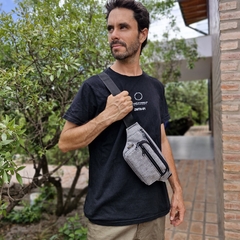Riñonera cuatro bolsillos GRIS - comprar online