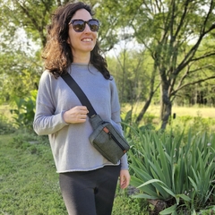 Riñonera tres compartimentos MISTOL - comprar online