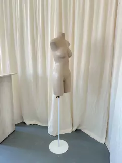 TORSO FIBRA BASE PLATO BLANCA - Maniquies Argentina