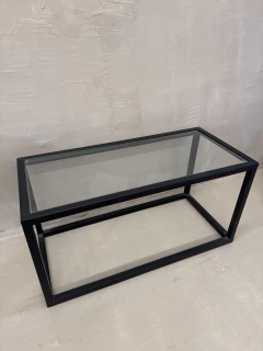 Mesa de hierro con vidrio - comprar online