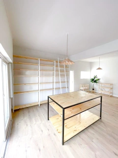 ESTANTERIAS Y MESA PARA LUQUI BABY STUFF - comprar online