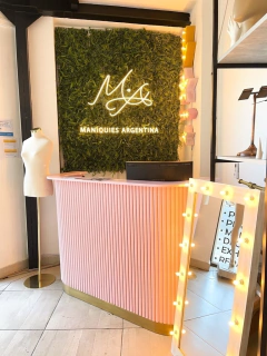 Imagen de MOSTRADOR CHELSEA CURVO