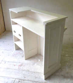 Imagen de MOSTRADOR CHESTER GOLD