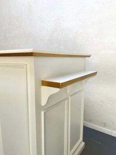 Imagen de MOSTRADOR CHESTER GOLD