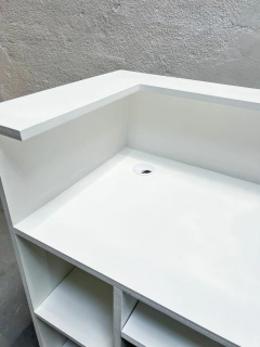 MOSTRADOR BERLIN CON ESTANTE en internet