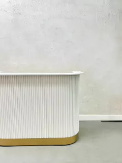 MOSTRADOR CHELSEA CURVO - Maniquies Argentina