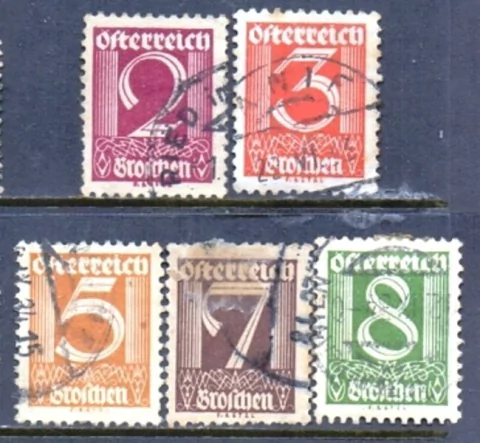 24992 ÁUSTRIA - SERIE ANTIGA COM NUMERAIS - USADO