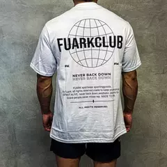 Remera Oversize Fuark WORLD - comprar online