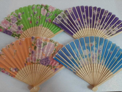 ABANICO DE TELA/MADERA ESPECIALx1