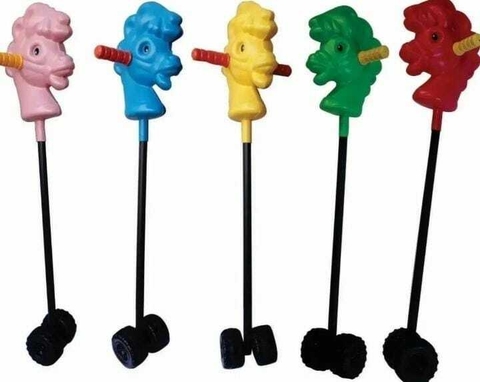 CABALLITO PLASTICO C/RUEDAS STASIO