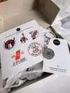 Box LLAVERO & STICKERS RIVER