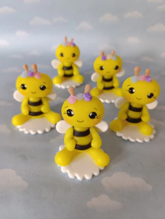 Souvenirs 10 abejitas con ganchito en internet