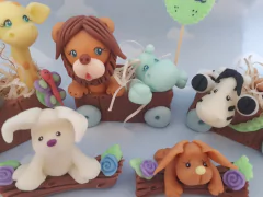 Adorno de torta tren animales con tronquitos - Nubecitas