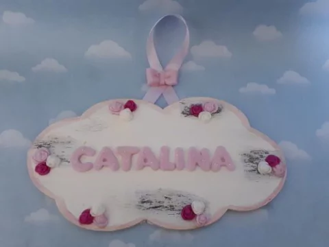 Cartel Nacimiento bienvenida (madera y porcelana fria