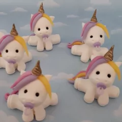 Souvenirs 10 Unicornios Porcelana Fria - comprar online