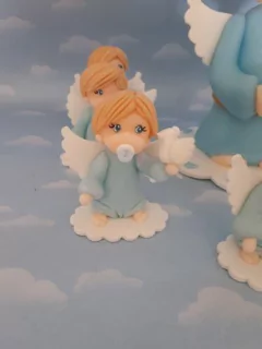 Souvenirs 10 Angelitos Bautismo Comunión Porcelana Fría - Nubecitas