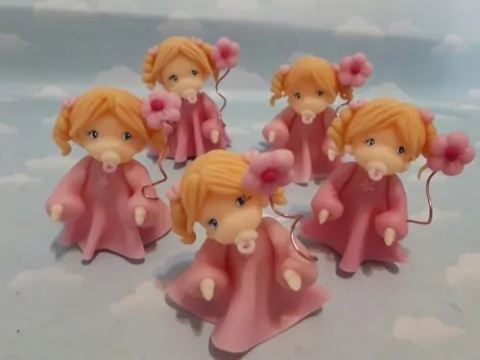 Souvenir Bautismo 20 Nena haditas Porcelana Fria - comprar online