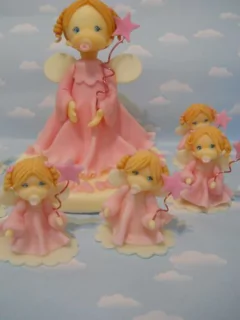 Souvenir Bautismo 20 Nena haditas Porcelana Fria - comprar online