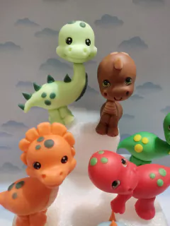 Adorno de torta 3 dinosaurios en internet