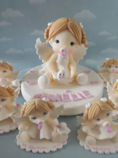 Adorno de torta Angelita