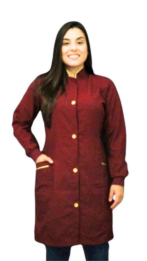 Jaleco feminino vinho com viés e botões dourado - tecido GABARDINE COM ELASTANO - a partir de: