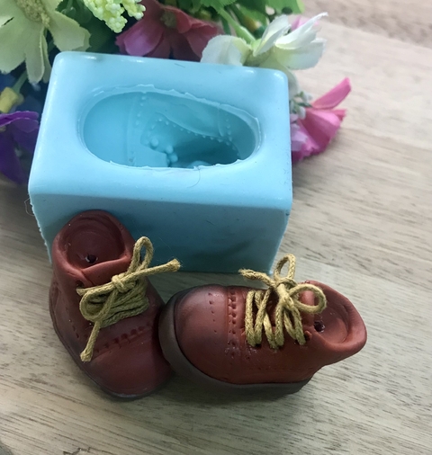 MOLDE BOTINHA CANO CURTO BY CELIO LOUREIRO