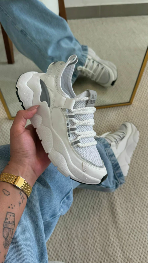 Tênis Light Branco - comprar online