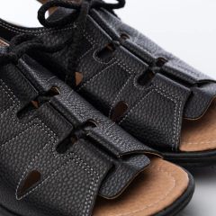 Sandalia con cordones - Negro # 680 - comprar online