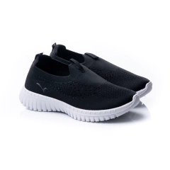 Zapatilla Carmela - Color Negra #2408 - comprar online