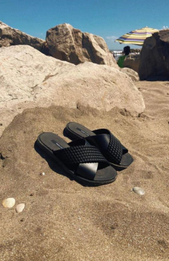 PERLIS RAFIA Negro - comprar online