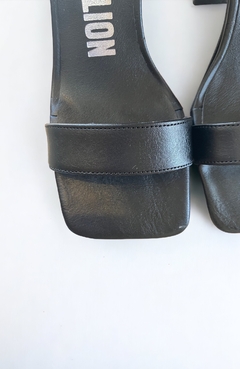 DAISY Negro - comprar online