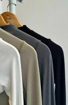Polera MONTANA - comprar online