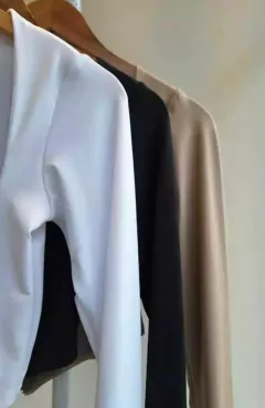 Remera CHAKAR en internet
