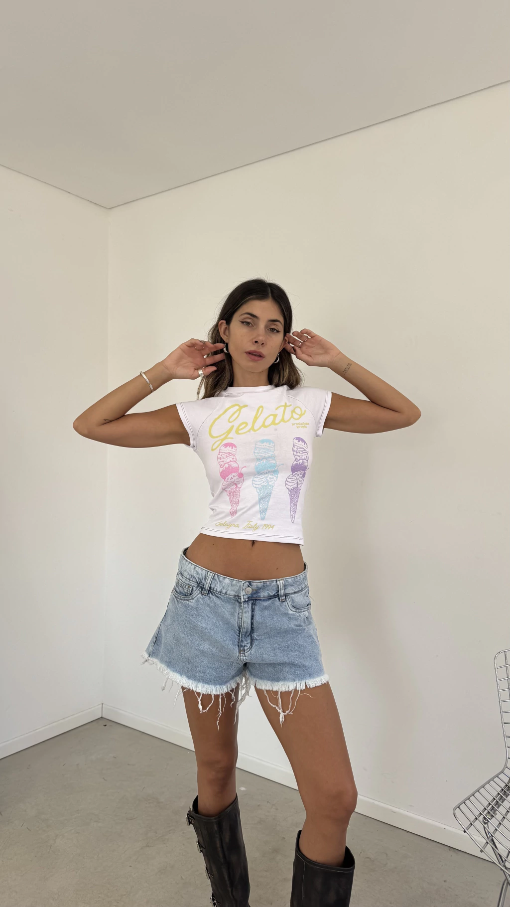 Short Victoria
